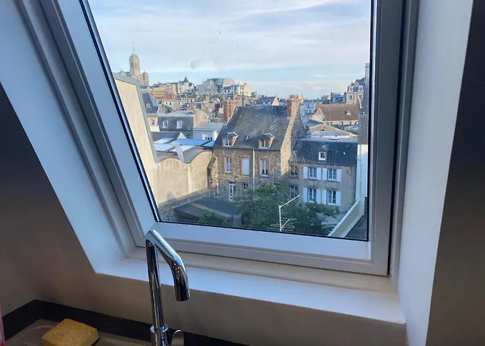 Centre à 50m De La - Ancv Accepté * Granville